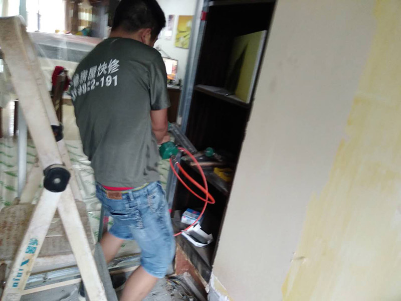 哪家鄭州維修公司可以處理電動門，鄭州電動門壞了修門多少錢