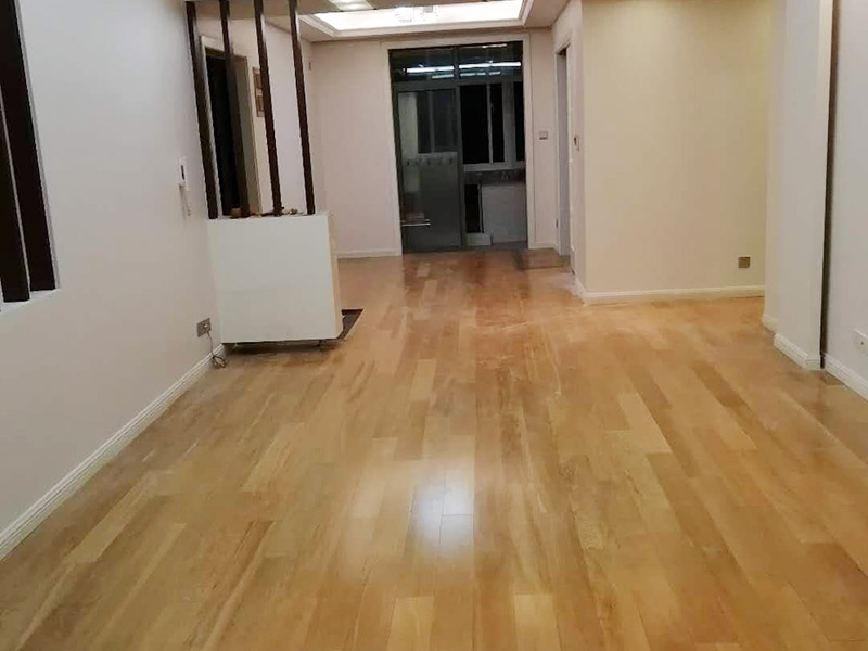 【成都地板劃痕修復】木地板不小心被劃了，用地板補漆筆可以修