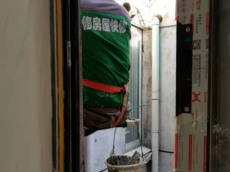 鄭州哪家維修公司上門(mén)服務(wù)快，鄭州廚房水管爆裂如何維修