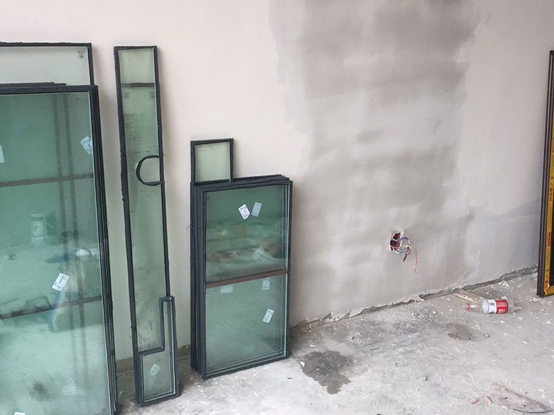 不知窗戶維修找誰，電話約上門修窗戶還能提前知道窗戶維修多少錢