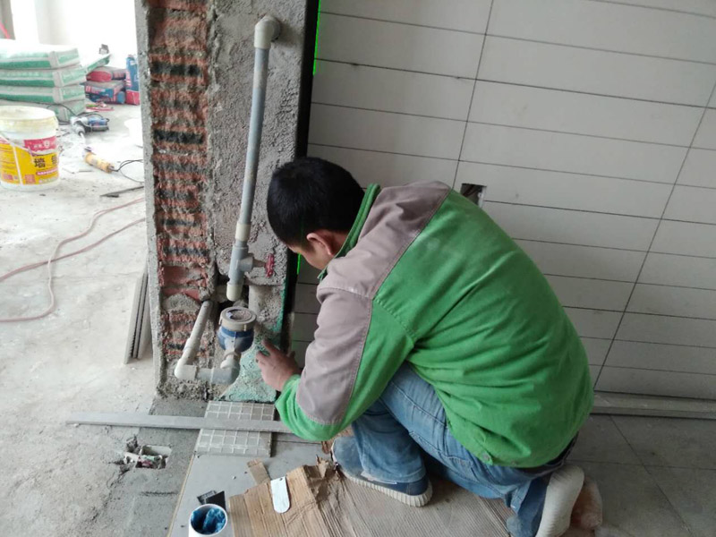 深圳屋頂漏水維修反復(fù)滲漏原因，深圳屋頂漏水怎么處理
