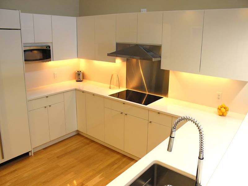 上海車(chē)庫(kù)門(mén)常見(jiàn)故障，上海車(chē)庫(kù)門(mén)維修哪家好