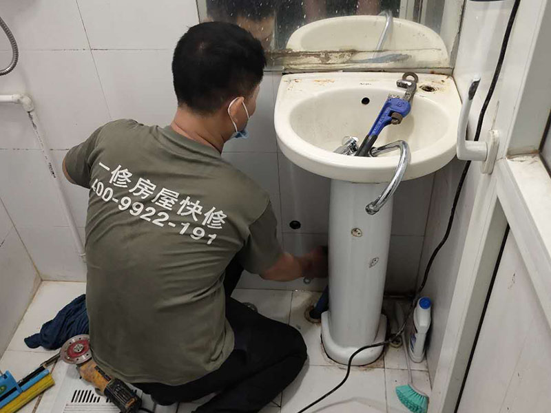 江門廚衛(wèi)翻新裝修-江門舊房廚房墻面處理-江門衛(wèi)生間瓷磚翻新