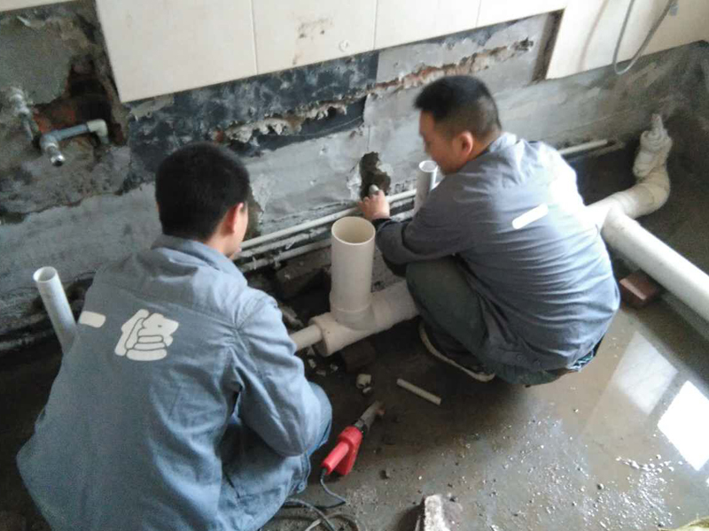 安裝管道防水施工要點(diǎn)，安裝后增壓測試