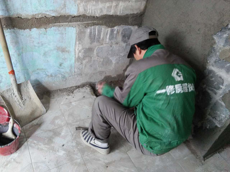 混凝土地面裂縫怎么處理？地面起灰起砂