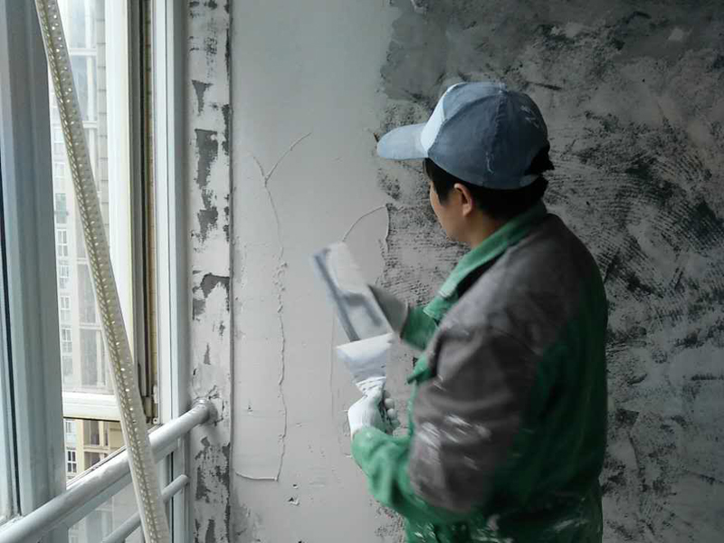 一修墻面開裂、屋面堵漏、筒燈安裝、馬