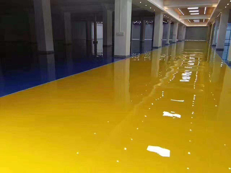 自流平地坪翻新怎么做，找準(zhǔn)開裂位置兩