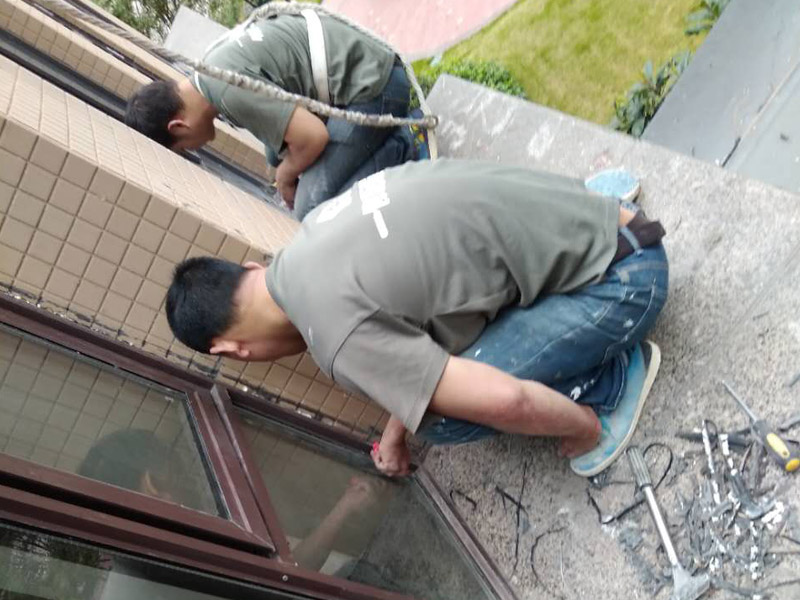 哪家鄭州維修公司可以處理電動門，鄭州