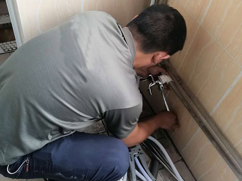 水管斷了快速處理這樣做，不懂別亂動(dòng)，
