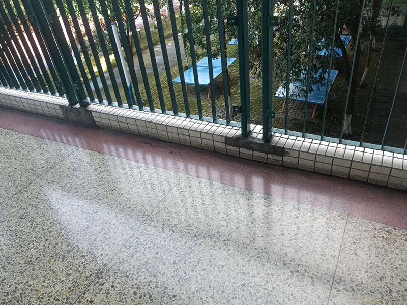 生活陽臺地面漏水危害，全新的防水地面