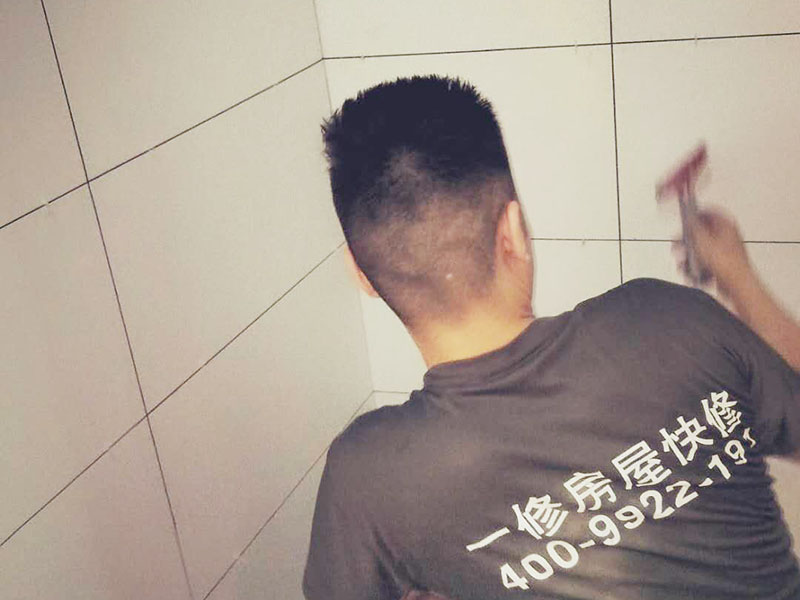 重慶老房子陽臺翻新大概費用是多少？