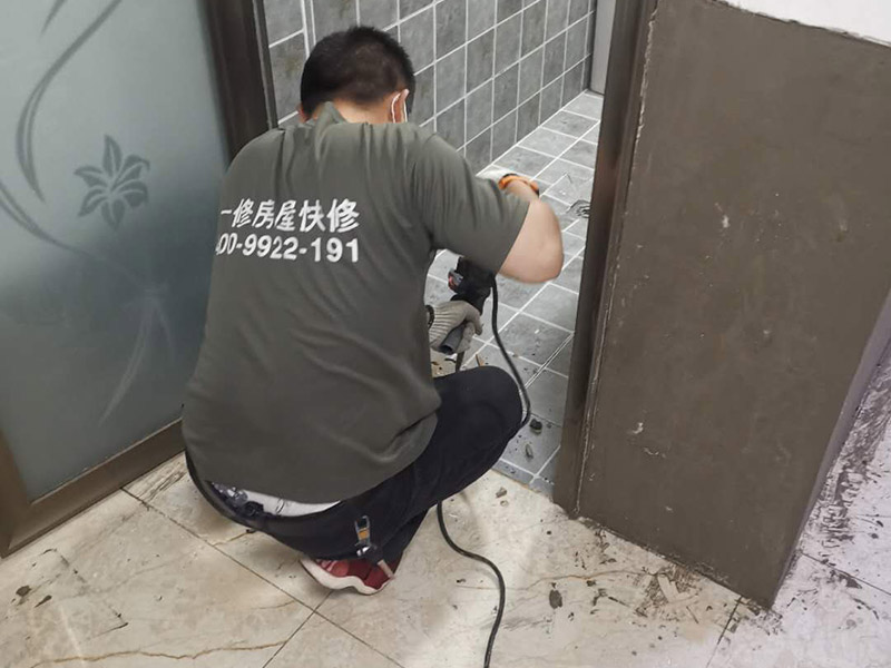 南京老房子陽(yáng)臺(tái)翻新大概費(fèi)用是多少？