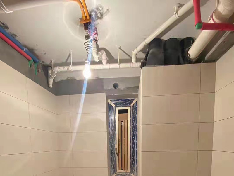六樓外墻水管漏水怎么維修？外墻排水管