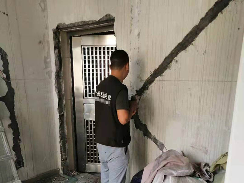 墻面出現(xiàn)裂縫如何修補(bǔ)？避坑省錢(qián)的墻體